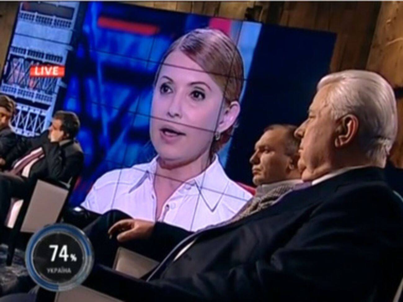 Юлия Тимошенко считает, что российским властям сейчас труднее, чем киевским