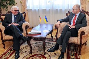 Штайнмайер и Яценюк на встрече в Киеве, 22 марта