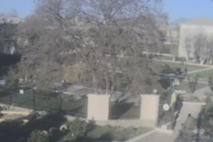 На сайте военной части до 17:15 велась постоянная прямая трансляция