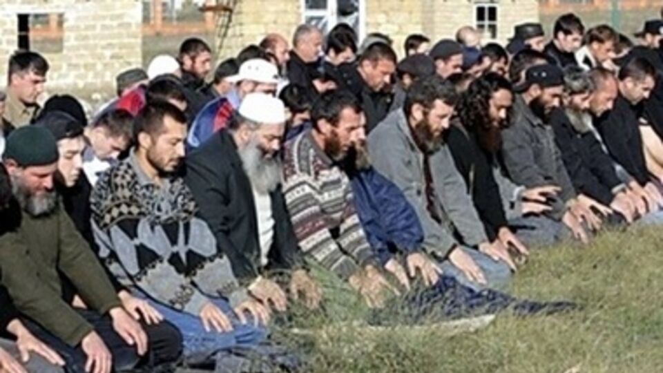 Крымские татары начинают национально-освободительную борьбу за государственность