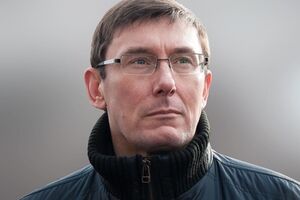 Луценко считает, что народ должен заставить власть изменить жизнь к лучшему