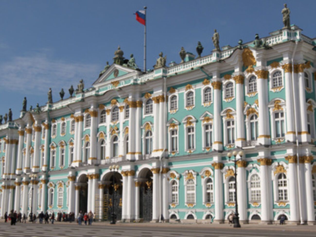 Российская власть хочет вывести украинские экспонаты в питерский Эрмитаж