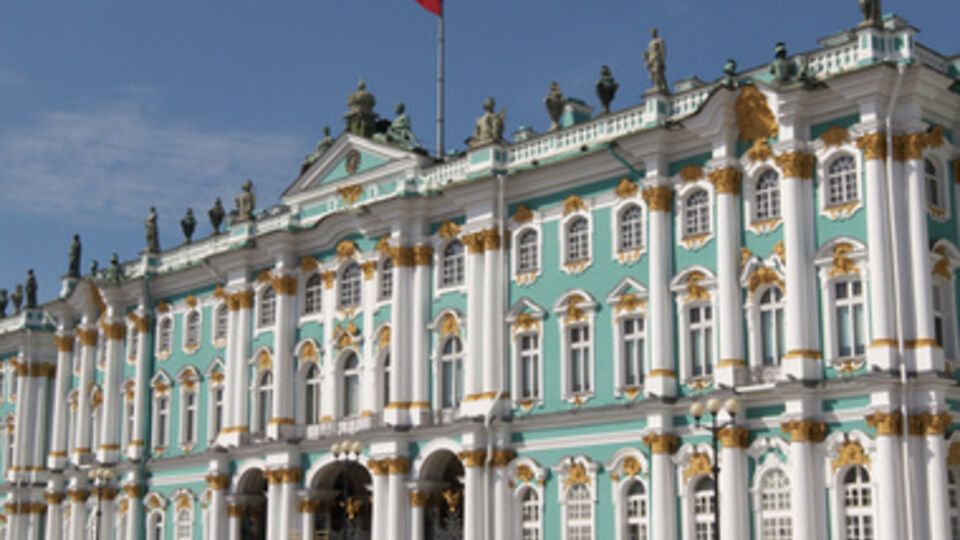 Российская власть хочет вывести украинские экспонаты в питерский Эрмитаж