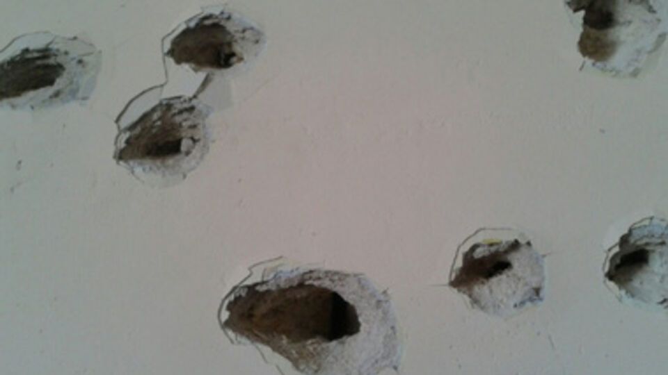 Разгромленная воинская часть в Феодосии после штурма российскими военными