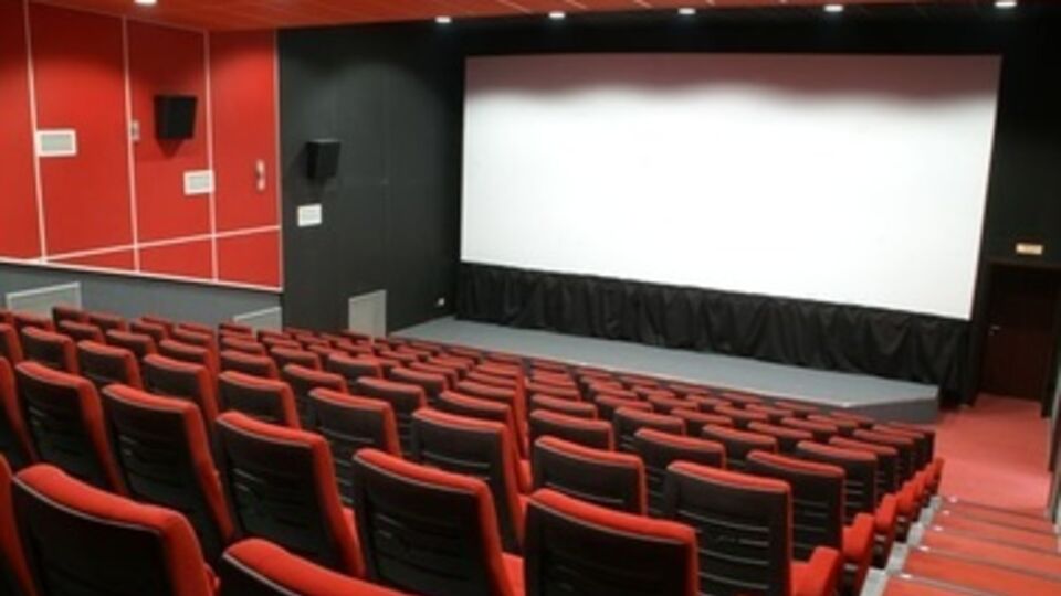 Крымский кинопрокат рассчитывает в ближайшее время начать показывать фильмы на русском языке