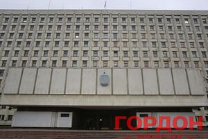 На сегодняшний день ЦИК зарегистрировала только одного кандидата в президенты