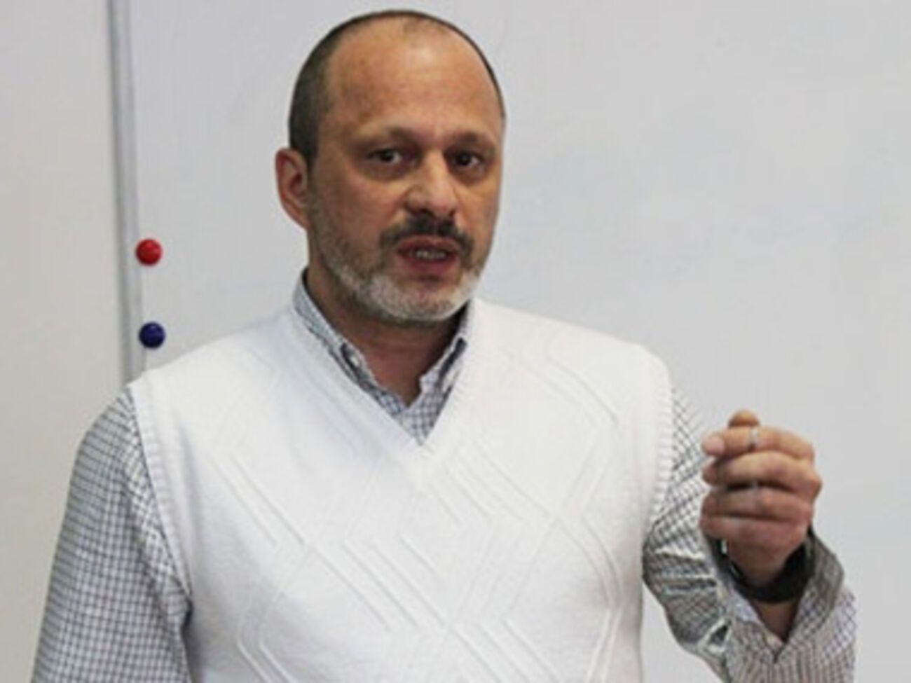 Аласанию на пост главы "Первого национального" выдвинуло медиа-сообщество