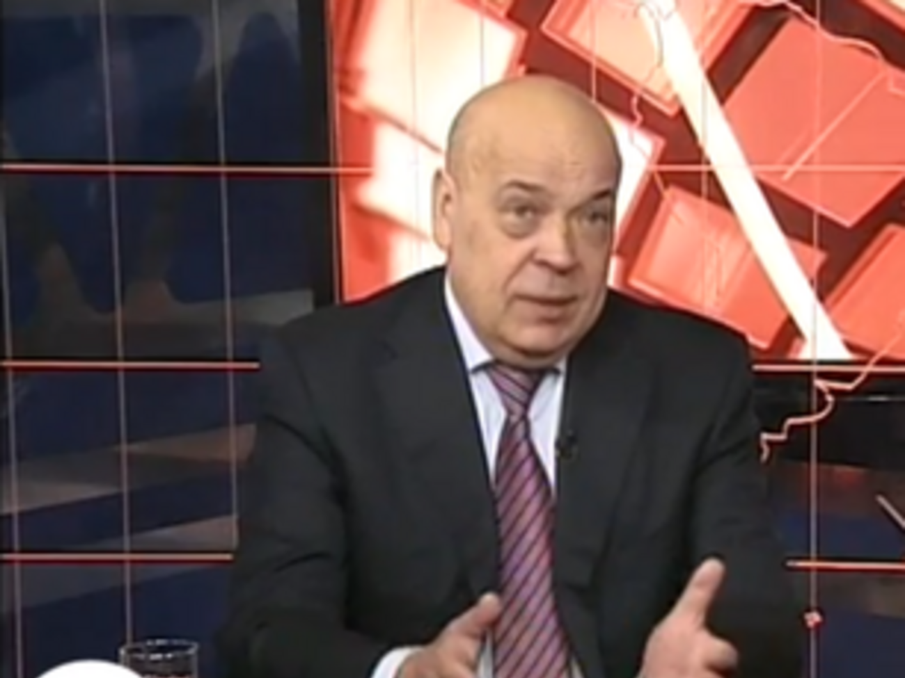 Геннадий Москаль долгое время работал на руководящих должностях в МВД и СБУ