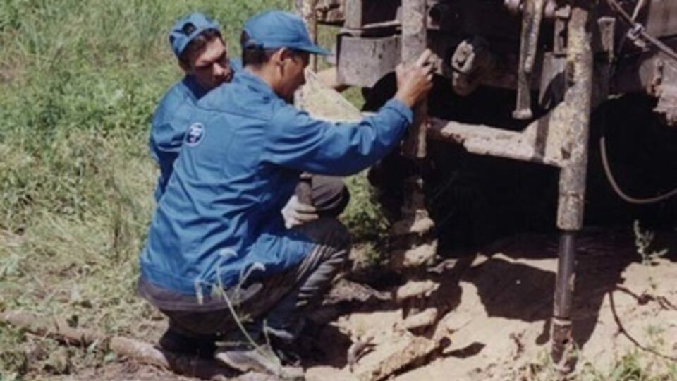 ООО "Голден Деррик" занимается бурением нефтяных и газовых скважин