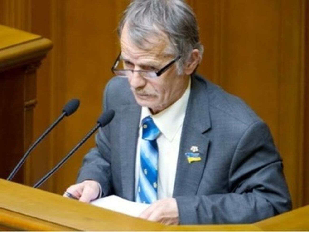 Джемилев обсудит проблему Крыма на международном уровне