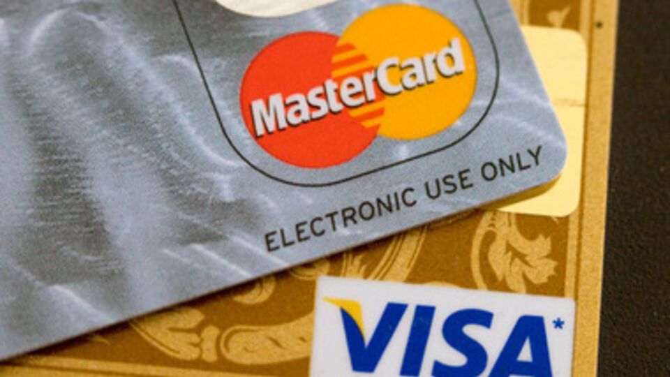 Visa и MasterCard отреагировали на введение санкций американским правительством