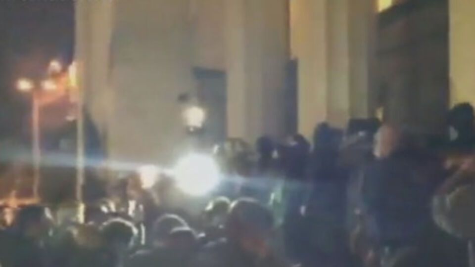 "Правый сектор" обещает пикетировать Раду ежедневно