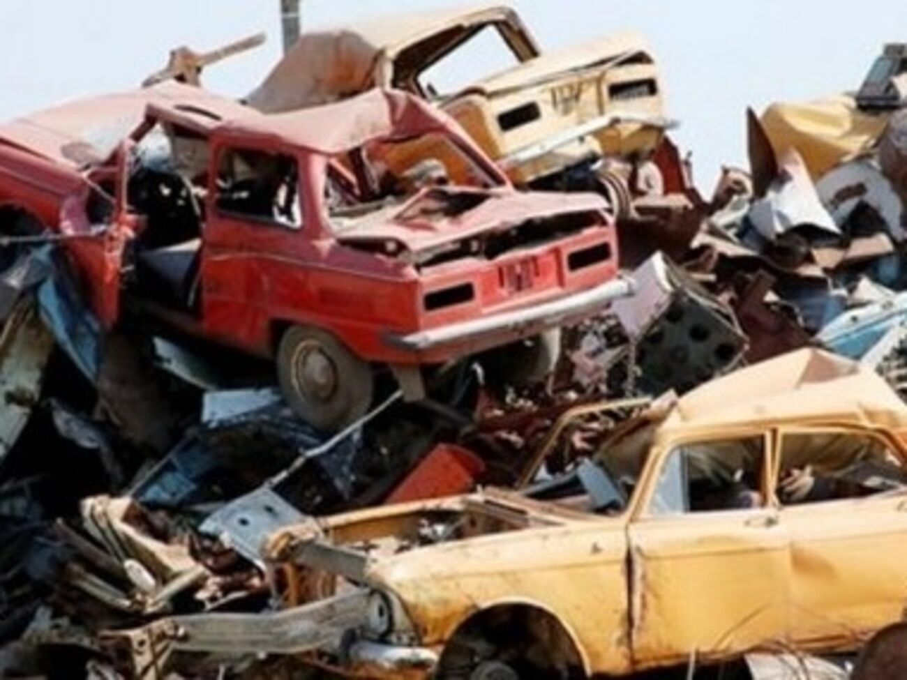 Ставка сбора для украинцев составляла 5500 грн для легковых автомобилей и 11 тыс. грн --- для грузовиков и автобусов