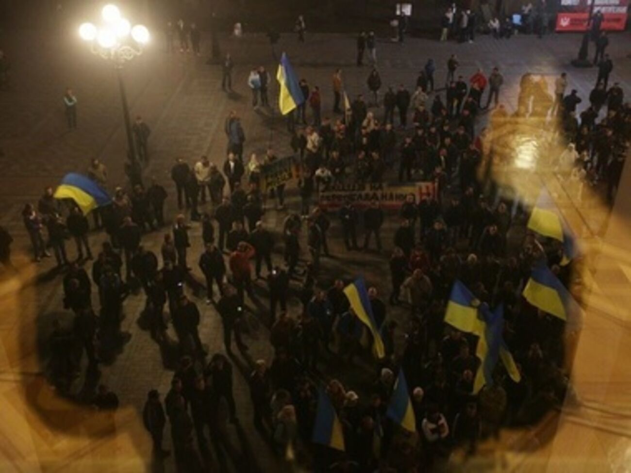 "Правый сектор" пикетирует Верховную Раду