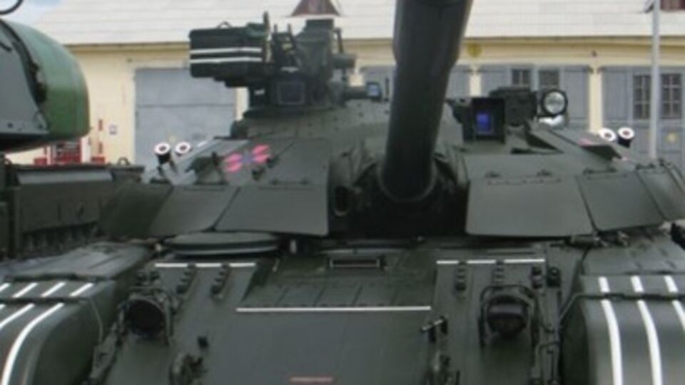 Воинской части в Черниговской области передали танки "Булат"