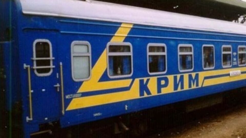 В помещениях железнодорожных вокзалов действуют пункты помощи беженцам