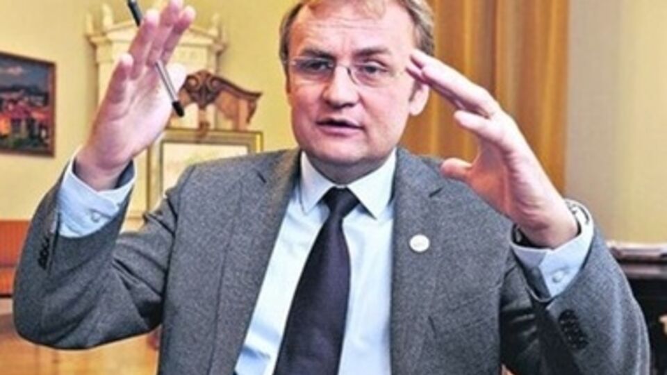 Садовый давал присягу на Библии работать во Львове и считает это важным