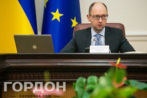Арсений Яценюк назвал сумму ожидаемой финансовой помощи Украине в 2014 году