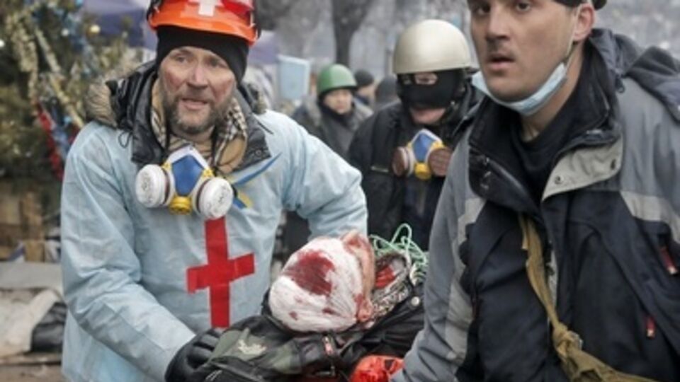 Правоохранители пока не взяли показаний у медиков Майдана