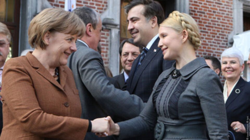 Меркель не поддерживает политические амбиции Тимошенко