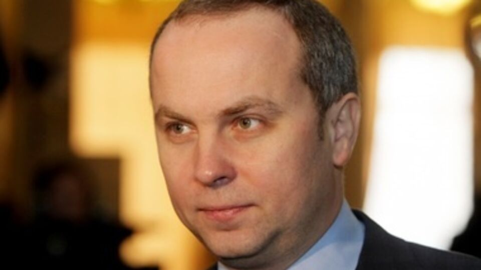 Нестор Шуфрич поддержал беглого экс-премьера Николая Азарова