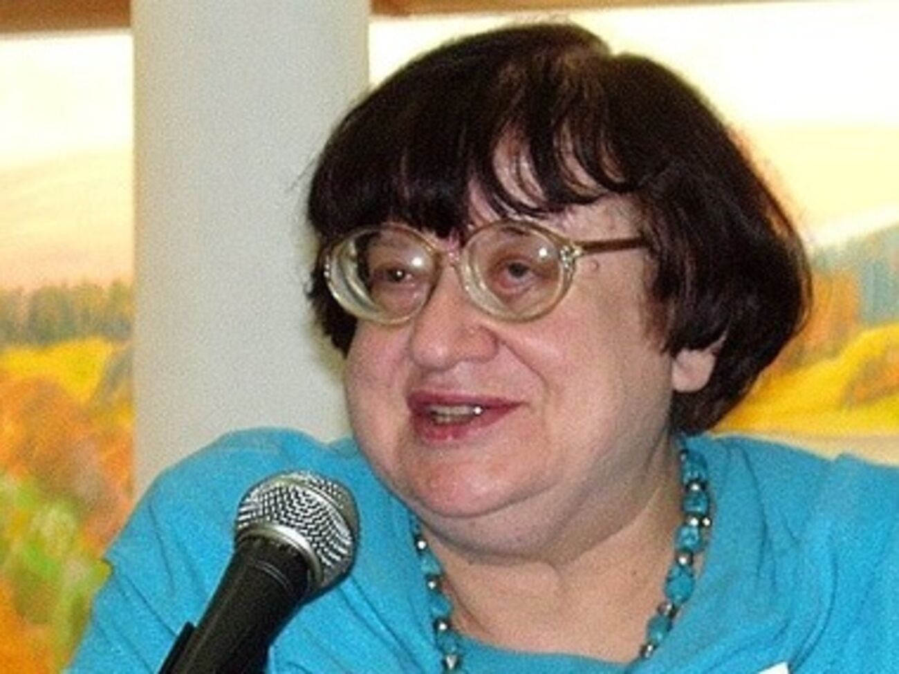 Новодворская считает, что и Тимошенко, и Порошенко подходят Западу