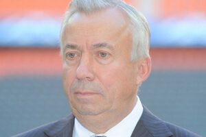 Лукьянченко считает, что надо работать над новой Конституцией