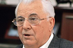 По мнению Леонида Кравчука, во втором туре выборов будут бороться Юлия Тимошенко и Петр Порошенко