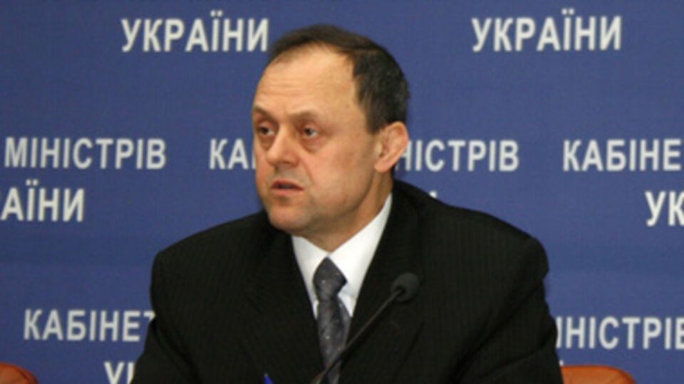 Из Крыма нужно вывести еще приблизительно 5 тысяч военных, сообщил Поляков