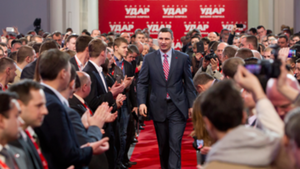 Четыре парламентские партии огласили своих кандидатов в президенты. Фоторепортаж