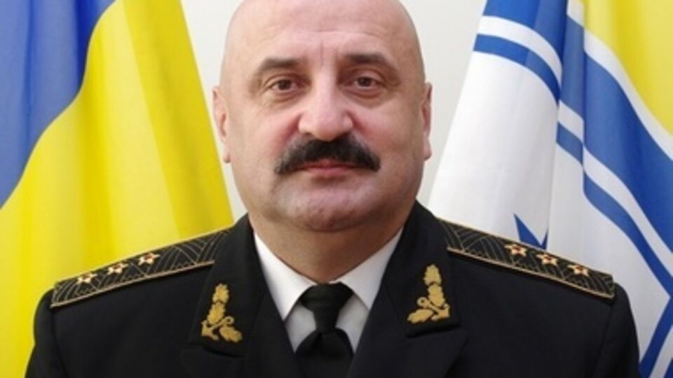 Команду оставаться в пунктах базирования и не паниковать отдал Тенюх, заявил Ильин