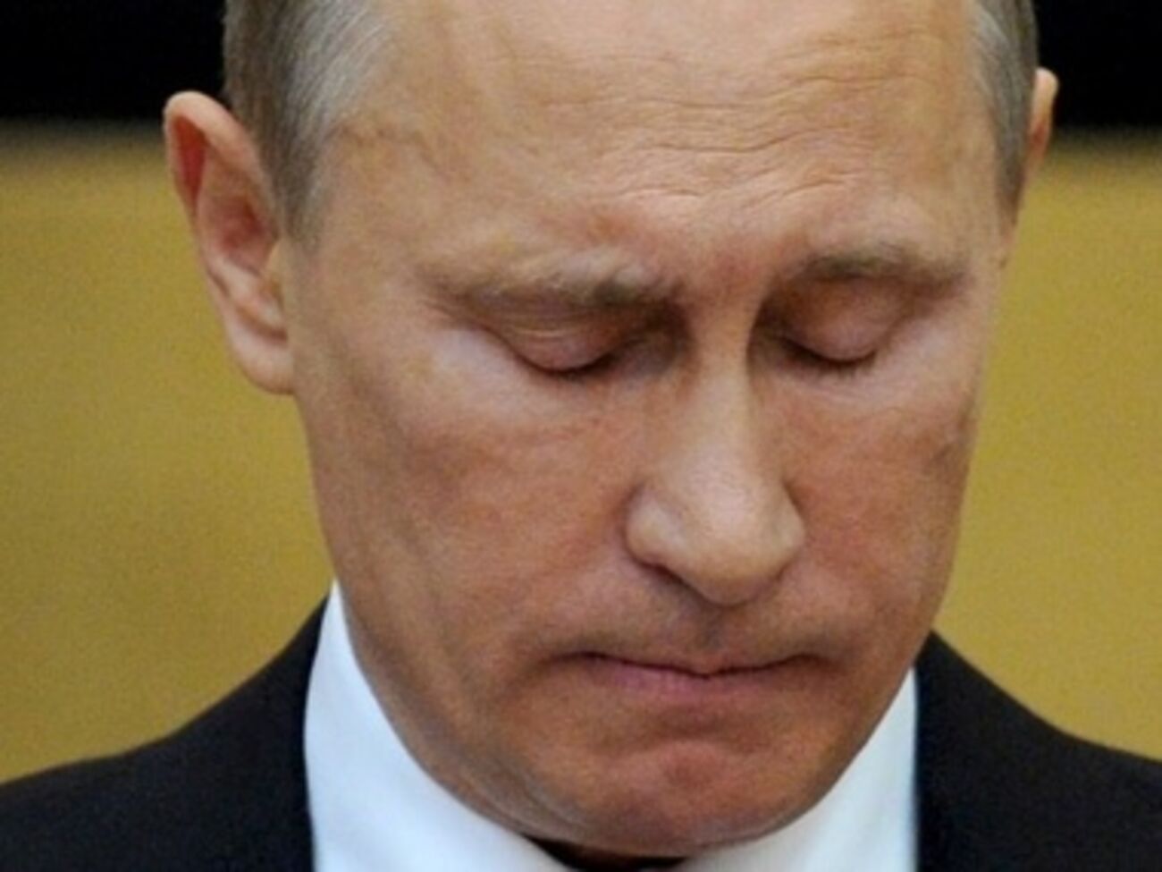 В 2012 ВВП Росси вырос на 2,6%, в 2013 --- 0,8%