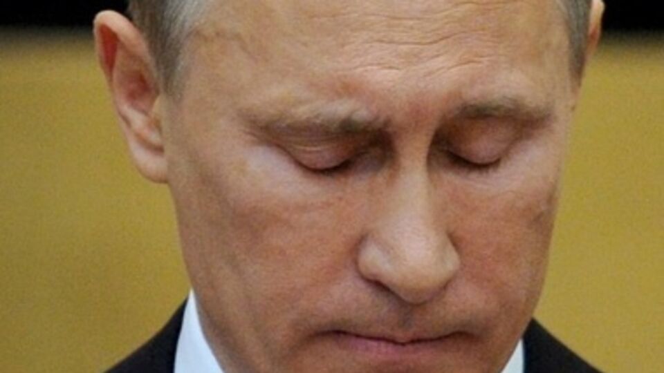 В 2012 ВВП Росси вырос на 2,6%, в 2013 --- 0,8%