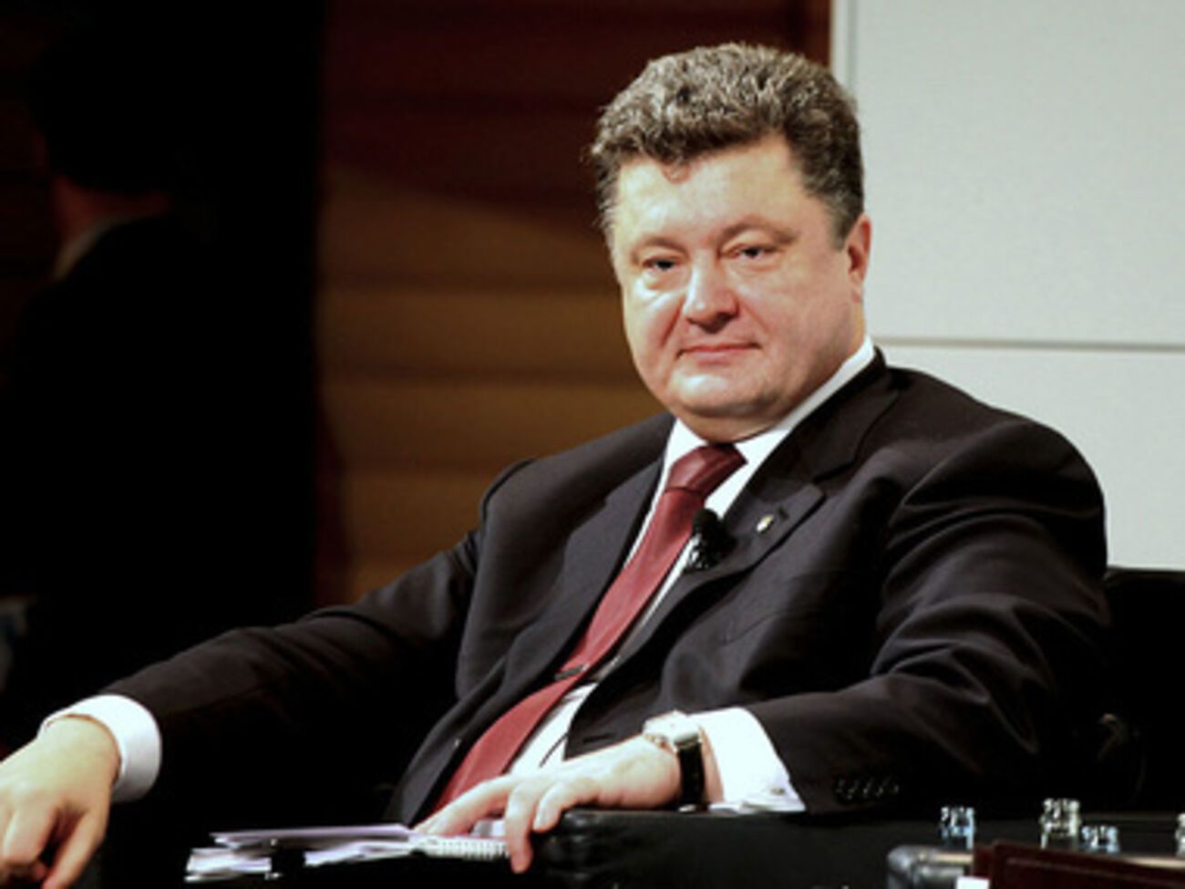 Порошенко уверен, что Украина никогда не признает аннексии Крыма