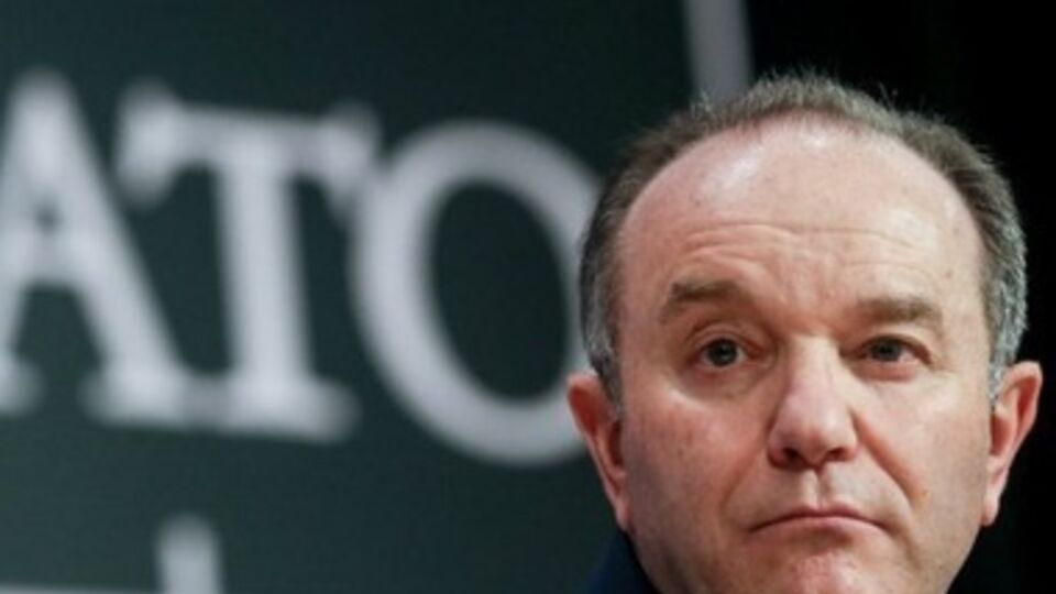 Пентагон срочно отослал генерала НАТО в Европу