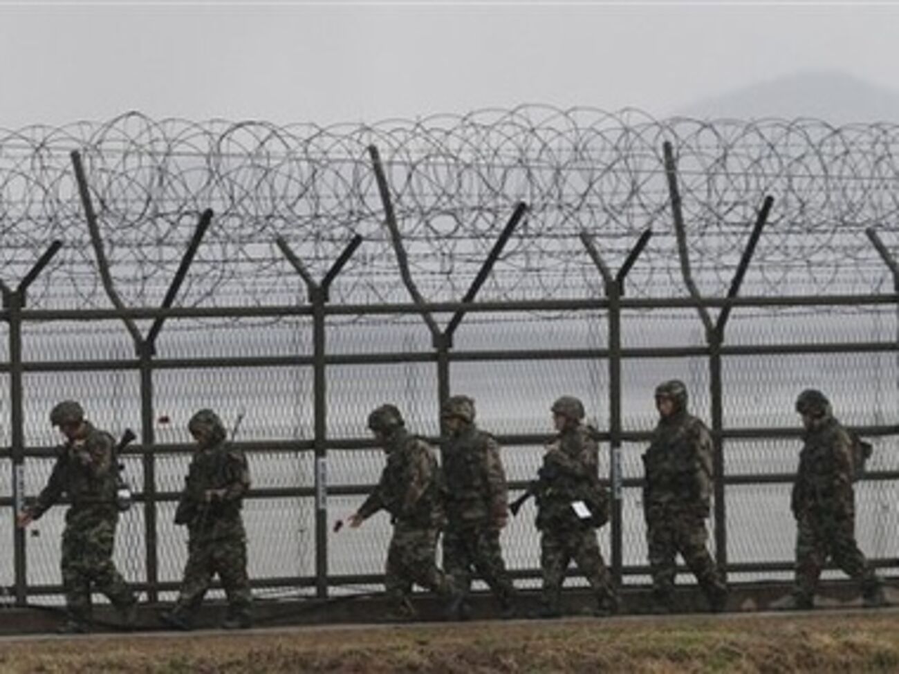 На границе между Южной Кореей и КНДР произошла перестрелка