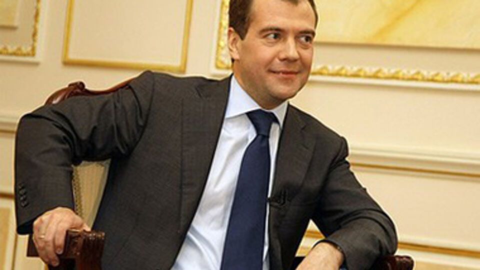 О визите в Крым Медведев сообщил в своем Twitter