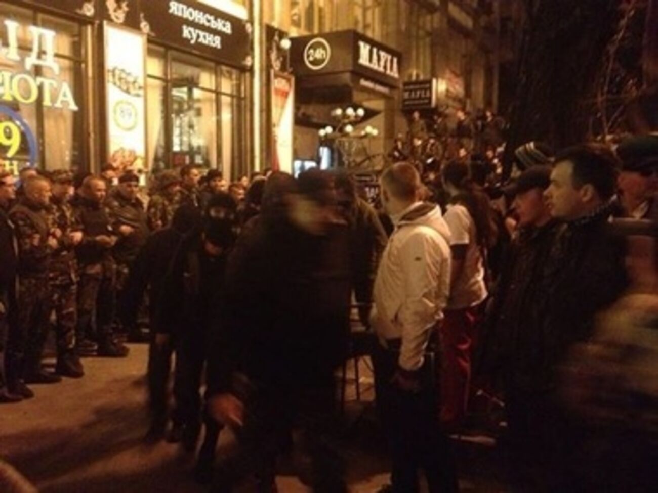 На Майдане возник конфликт с участием "Правого сектора"