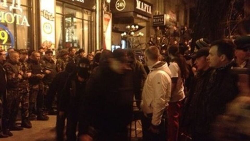 На Майдане возник конфликт с участием "Правого сектора"