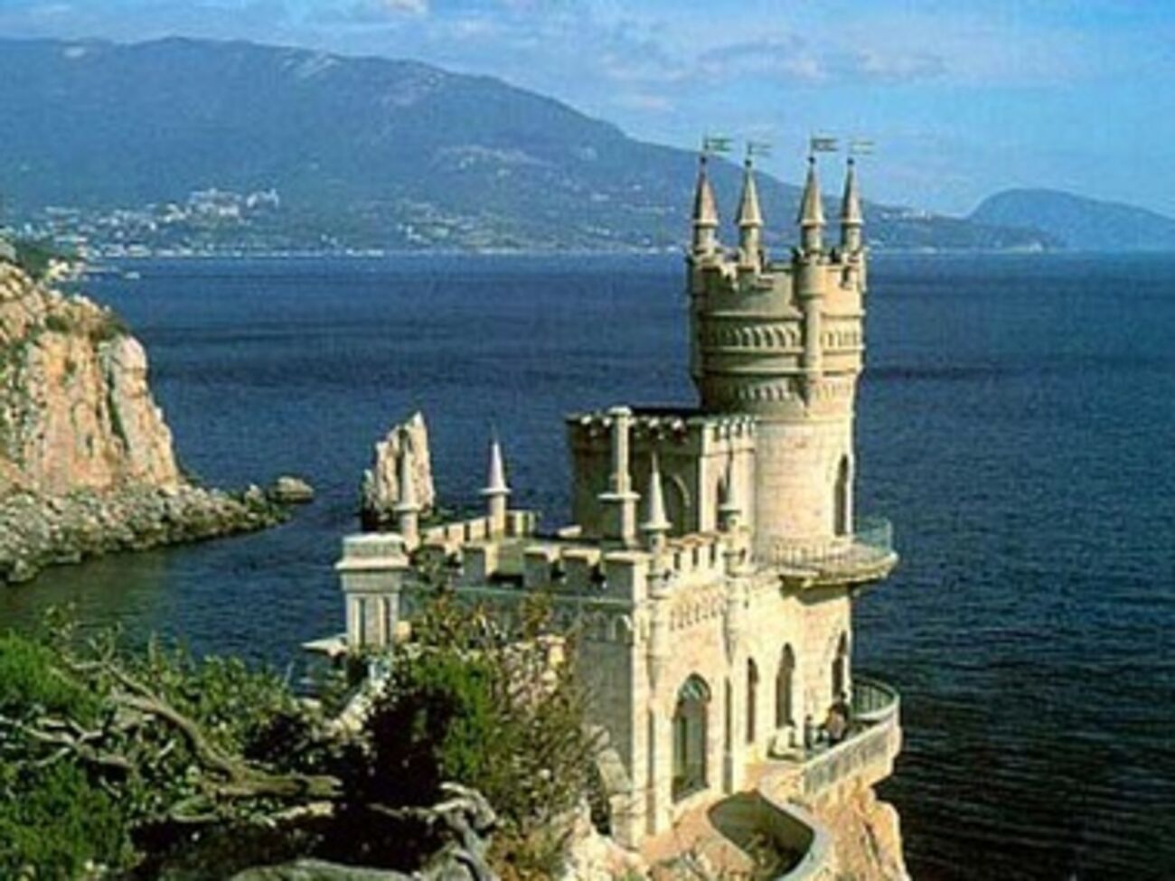 Специалисты спрогнозировали, что в текущем году число отдохнувших на полуострове туристов упадет на 30%