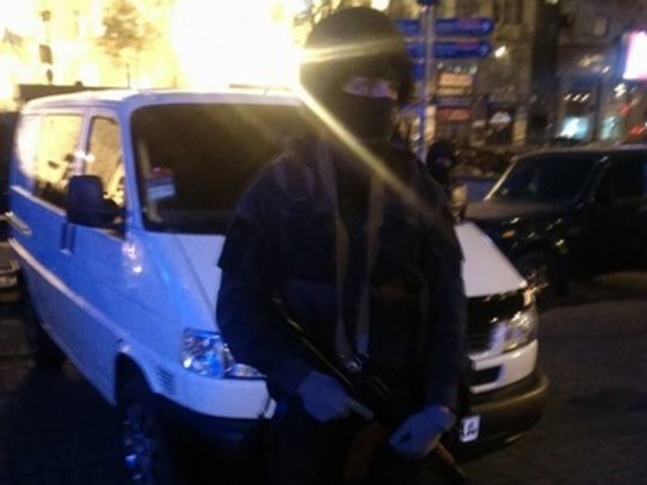 "Правый сектор" окружен милицией и самообороной в гостинице "Днепр"