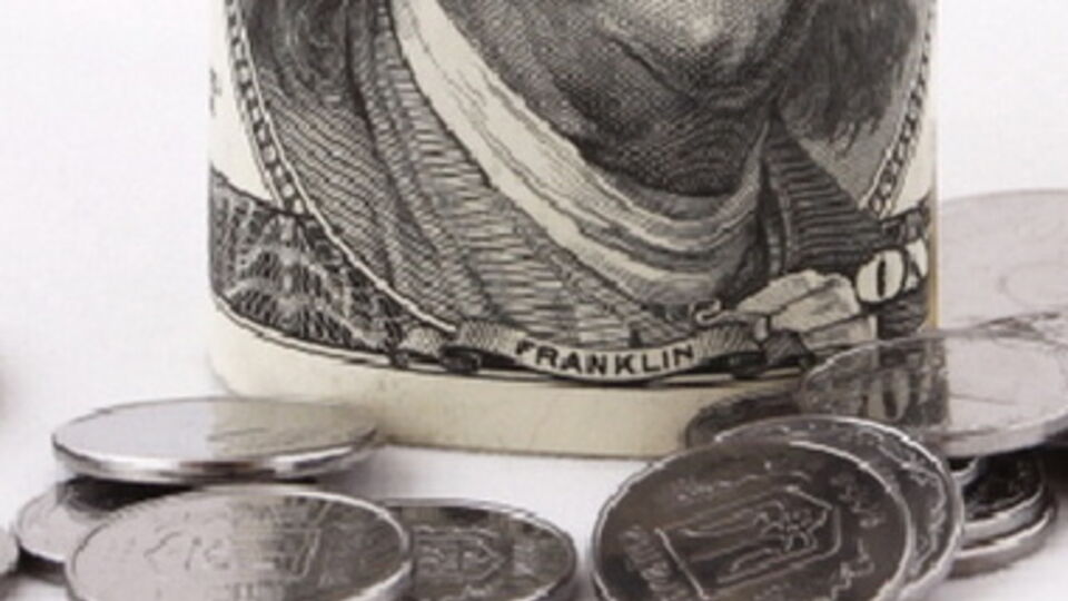 Доллар прыгнул на 30 копеек