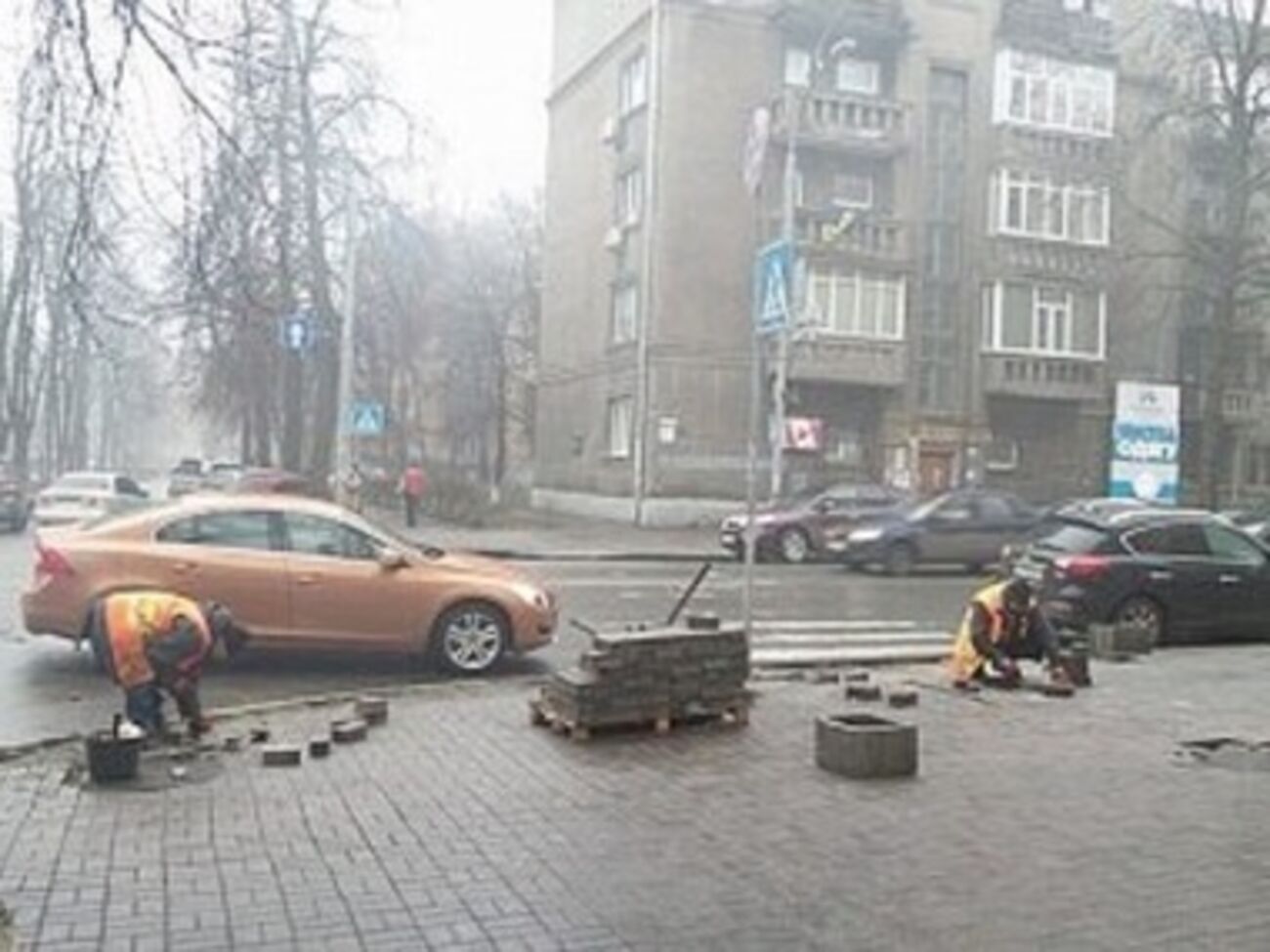 Улица Институтская в Киеве