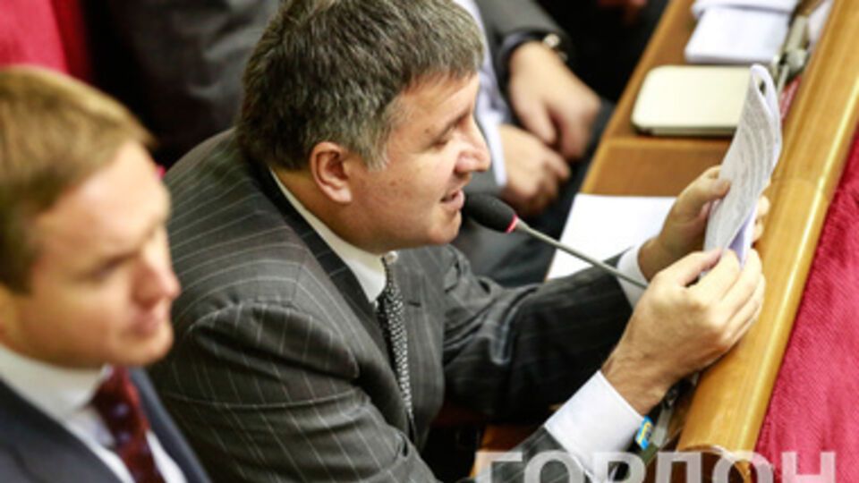 Аваков намекнул: на Евромайдане людей расстреливала "третья сторона"
