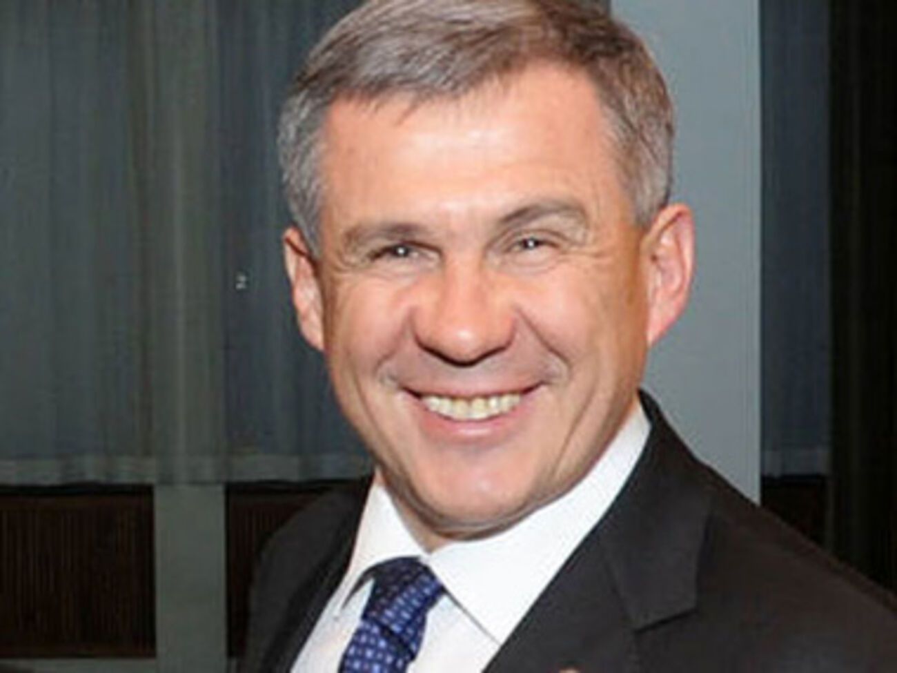 Минниханов ранее призвал жителей Татарстана поддержать крымчан