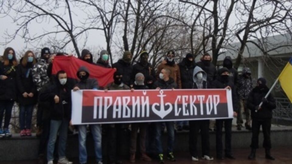 "Правый сектор" прямо не участвует в крымском конфликте