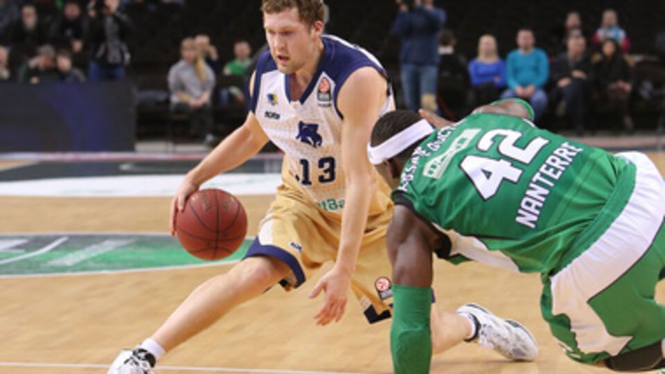 "Будівельник" в Еврокубке начинает с победы