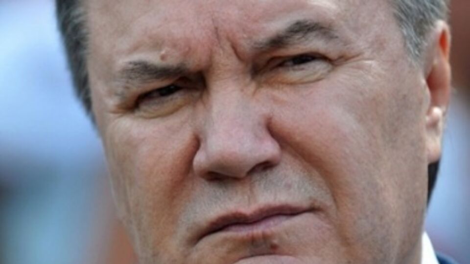 Беглый президент Янукович находится в России, но его точное местоположение неизвестно