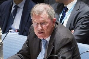 Роберт Серри