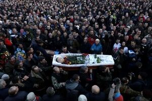 Похороны Героев Небесной сотни на Майдане Незалежности